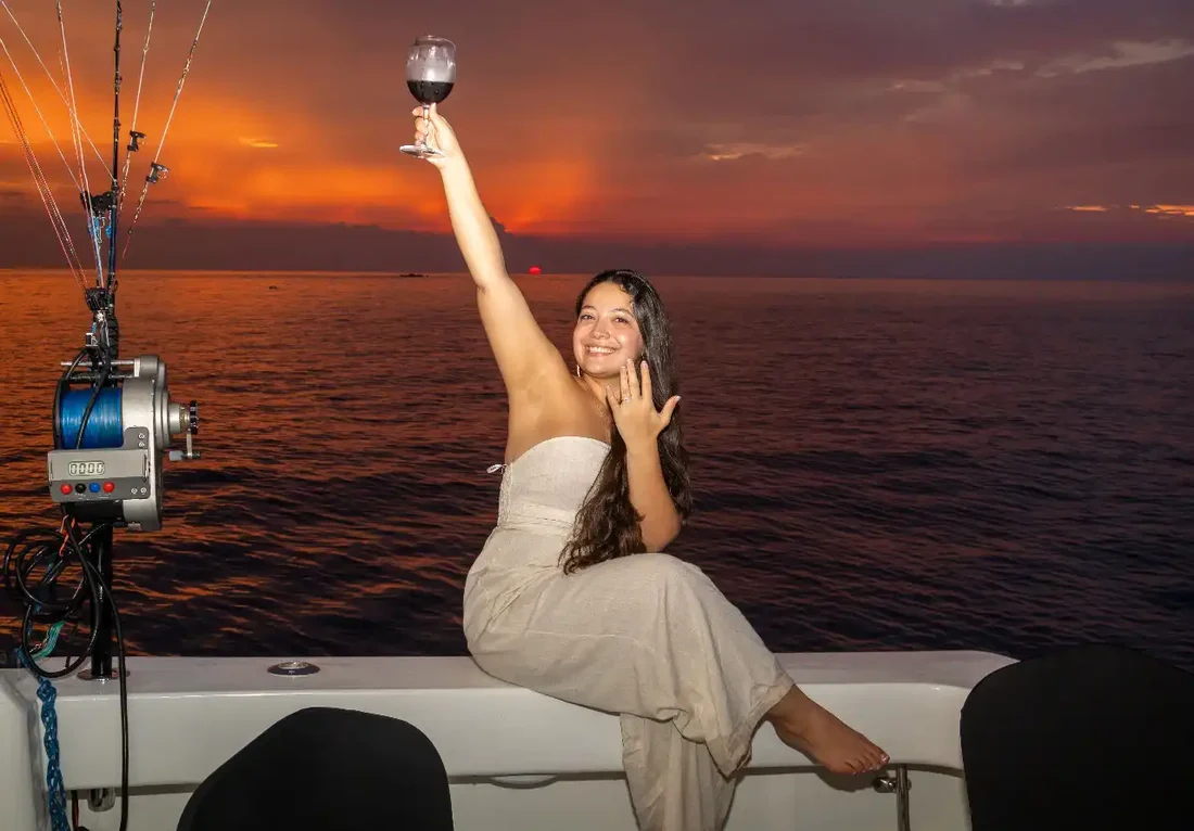 A marriage proposal on the deck of the Vuelto Loco off the Quepos coast